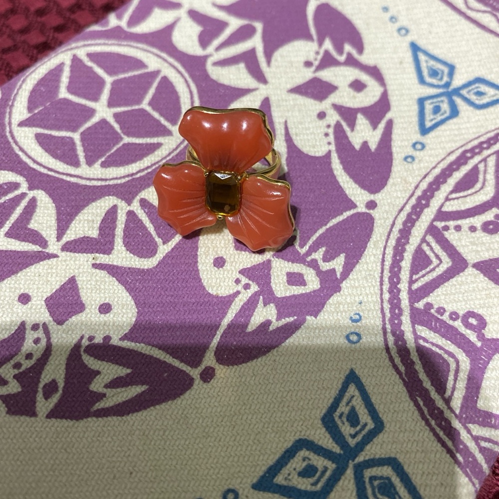 salmón flower ring